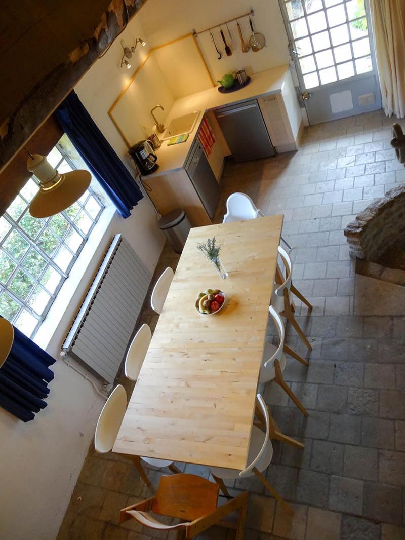 Mas De La Rivoire B&B Villevieille Bagian luar foto