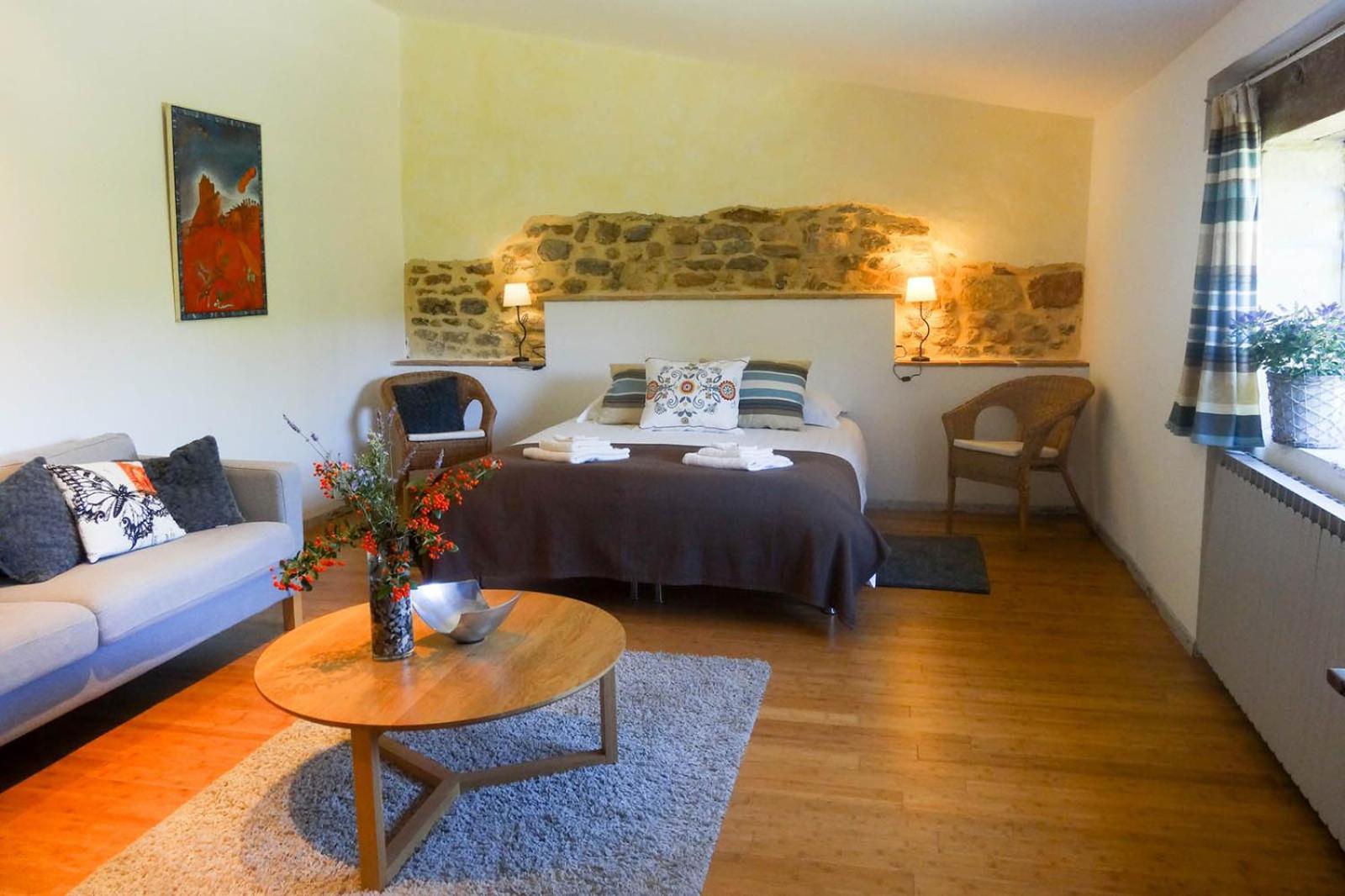 Mas De La Rivoire B&B Villevieille Bagian luar foto