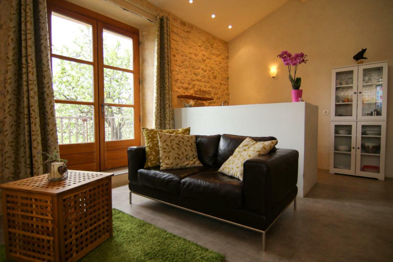 Mas De La Rivoire B&B Villevieille Bagian luar foto
